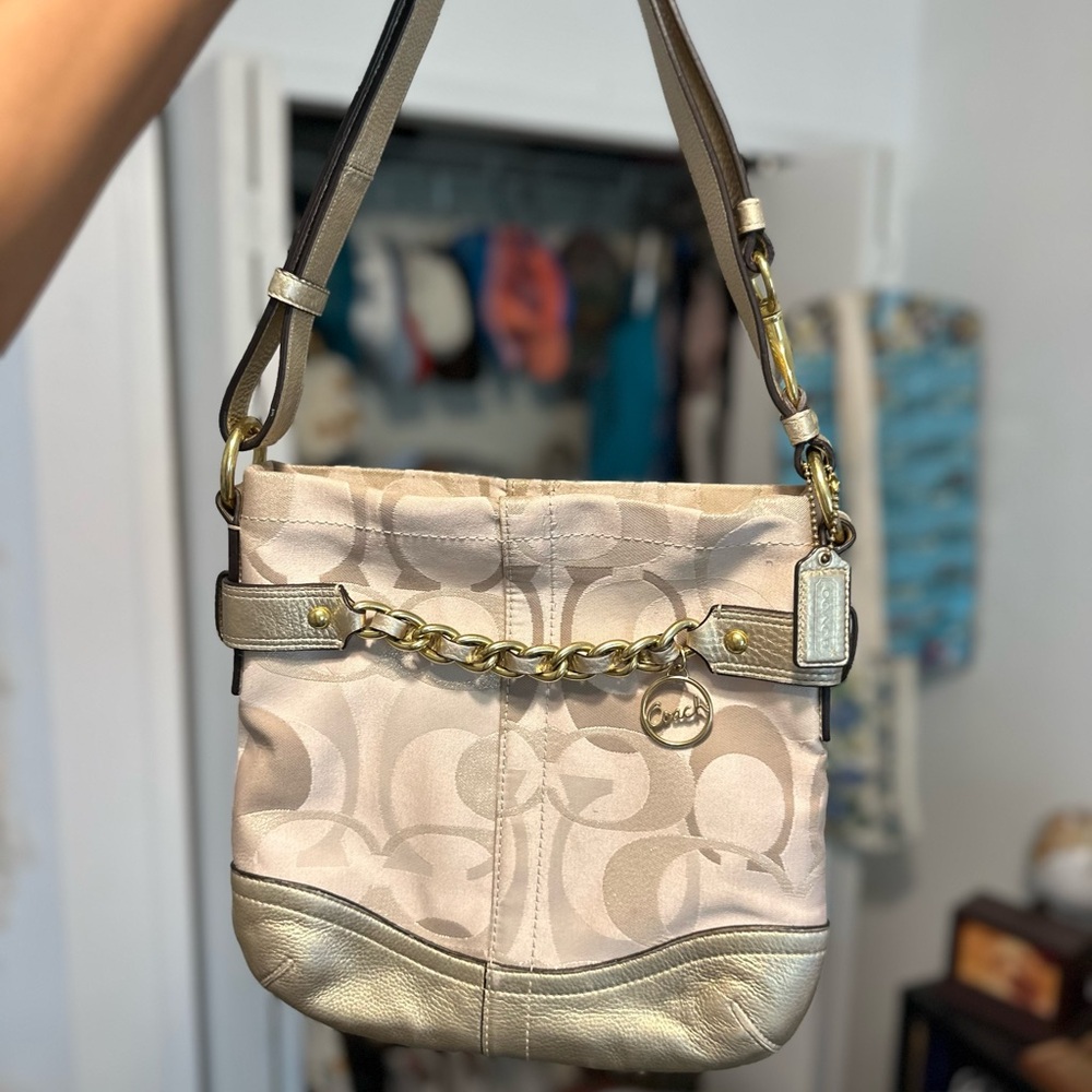 Y2K Coach Gold and Cream Signature Shoulder Bag